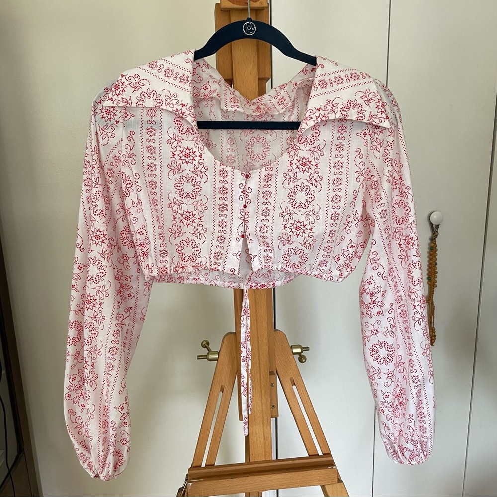 Vintage cropped top